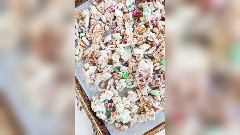 White Trash Recipe With Peanut Butter: Irresistible Snack Delight