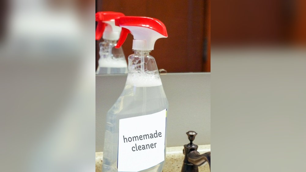 Window Washing Recipe With Ammonia: Sparkling Clean Windows Fast