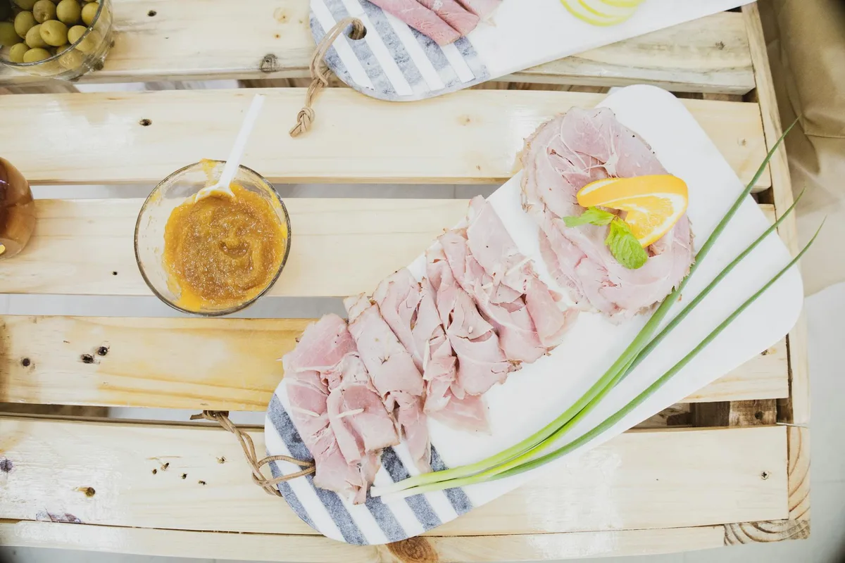 Meat Thermometer in Ham