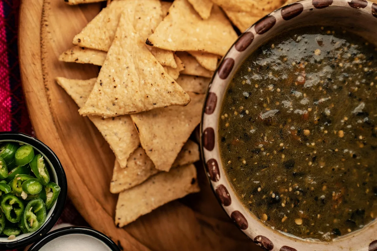 Roasted tomatillo salsa